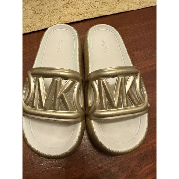Michael Kors MK Gold White Slide Sandals Womens Size 7M EVA Upper Outsole L022L - Picture 5 of 7